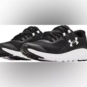Under Armour Kid's Grade School Outhustle Shoes - size 5